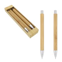 Bolígrafo y lápicero de bambú con punta metálica y mecanismo de click. Incluye estuche. MADERA