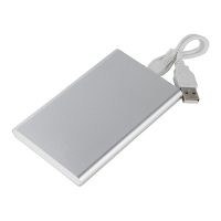 Batería portátil para suministro de carga. Incluye cable para carga. PLATA